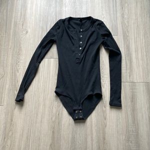 J Crew Women’s Longsleeve Black Bodysuit Size XXS